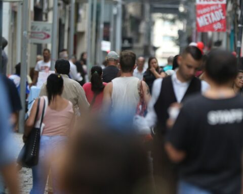 Covid-19: Brazil records 9 deaths and 2,216 cases in 24 hours