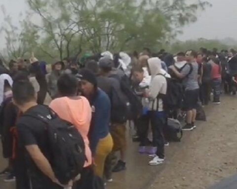 cubanos, Estados Unidos, I-220A, ley de ajuste