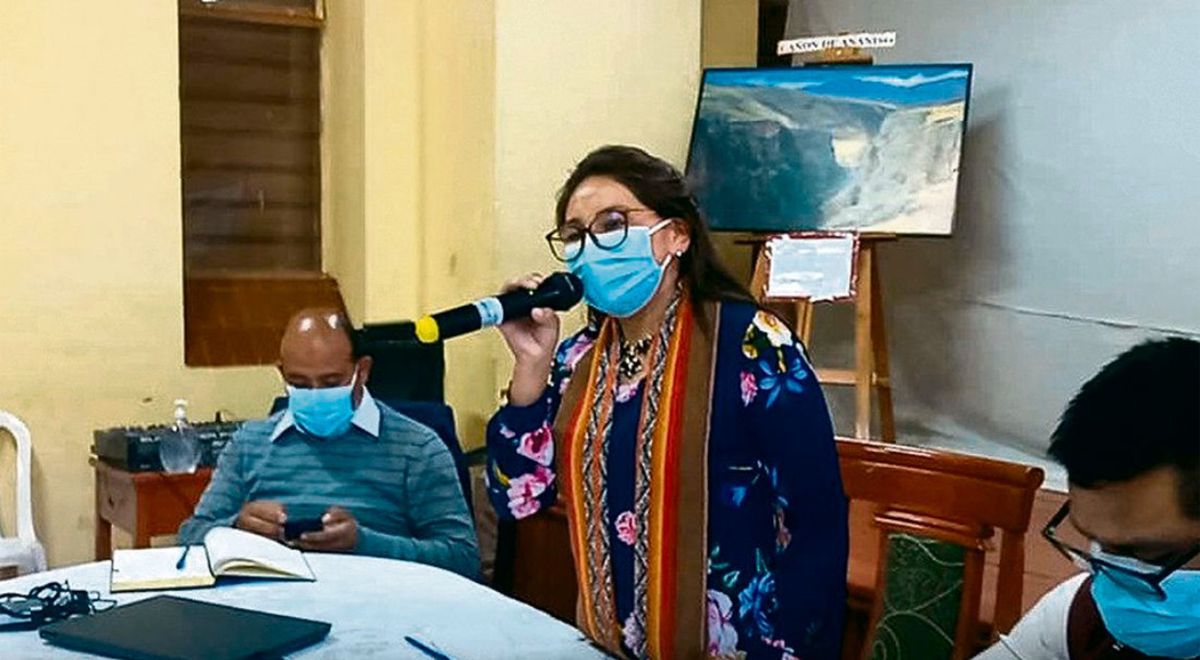 Cusco: they request an impediment to leave the country for the mayor of Canchis