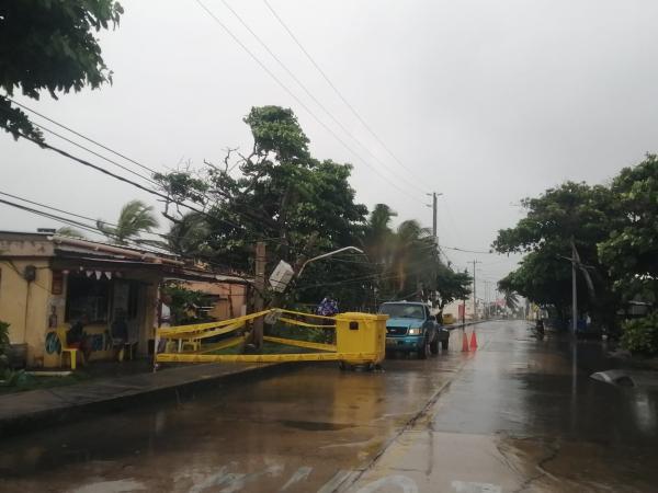 Damages in San Andrés due to Hurricane Julia were slight