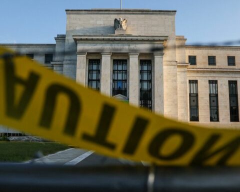 Does the Fed think about other countries when it raises its interest rate?