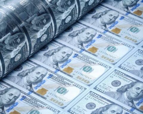 Dollar is still above $4,600, what factors have influenced the price?