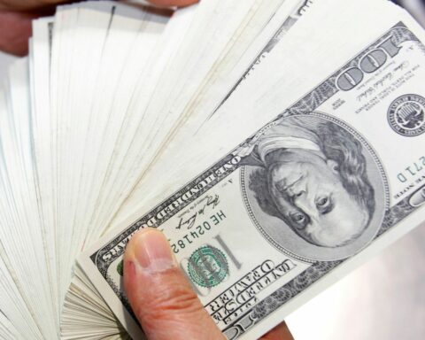 Dollar rises to BRL 5.32 on fears about interest rates in the United States