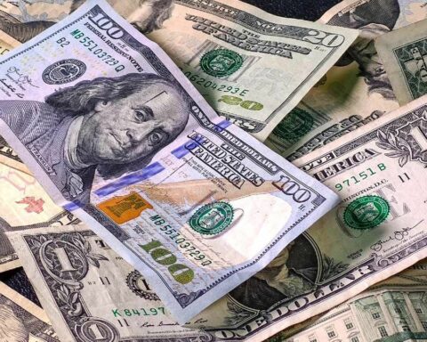 Dollar today: how much foreign currencies are trading this Saturday, October 1