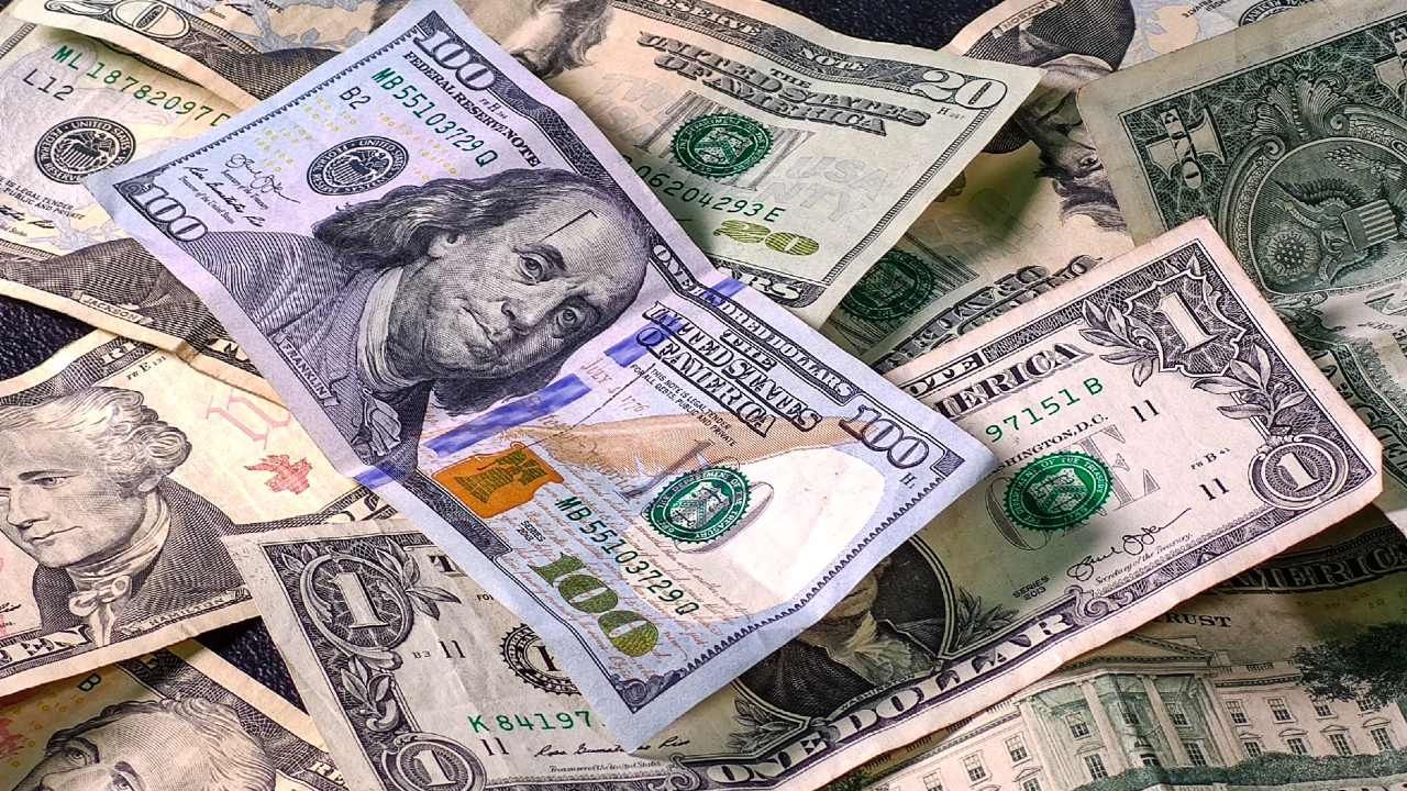 Dollar today: how much foreign currencies are trading this Saturday, October 1