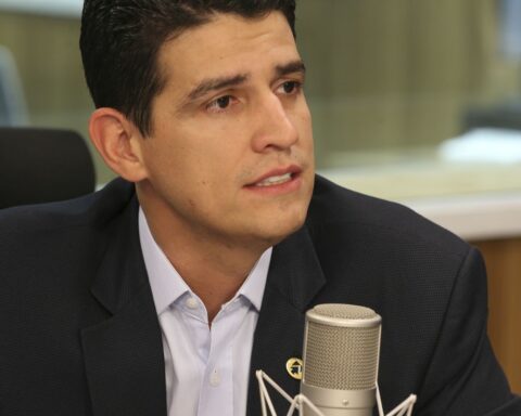 Drivers can register for the positive driver register