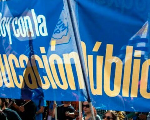 Education unions withdraw from the negotiating table with CODICEN