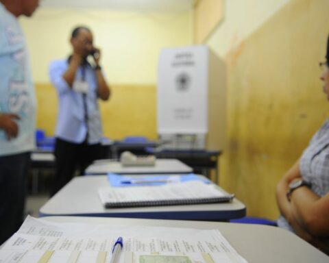 Elections 2022: what poll workers do during the voting process