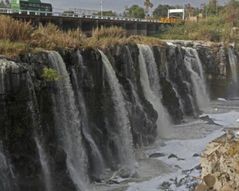 Enrique Alfaro presents to the IACHR the actions to clean up the Santiago River