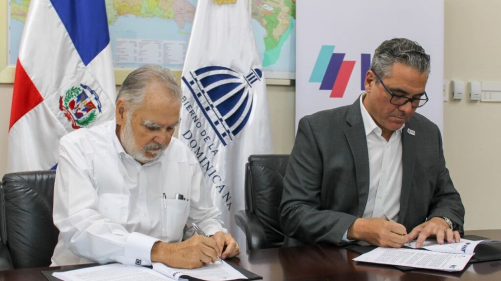 Environment and Haina International Terminals sign agreement to protect and conserve sea turtles