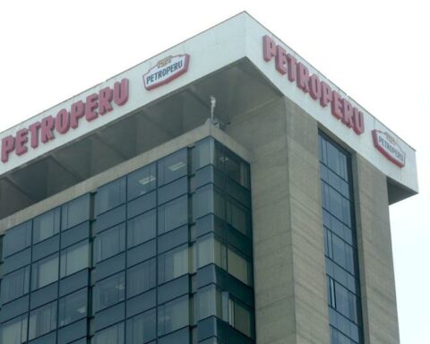Executive will contribute S / 4,000 million to Petroperú to avoid fuel shortages