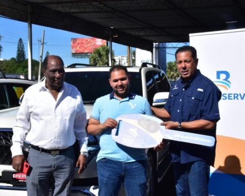 Expomóvil Banreservas registra cifras récords en su segundo día de operaciones