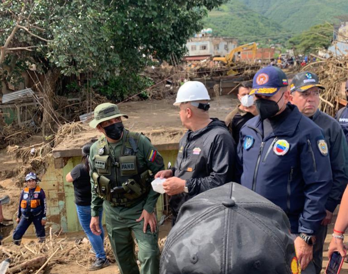 FANB supports sanitation and recovery of Las Tejerías