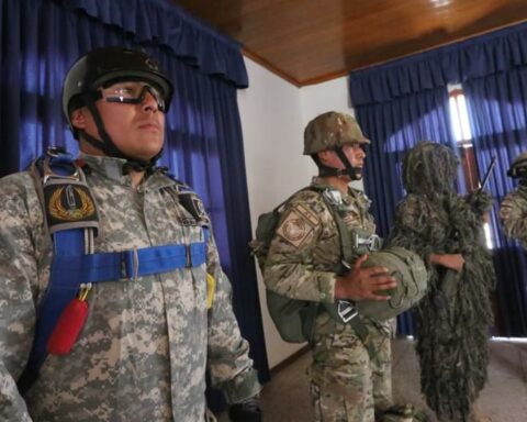 FAP Arequipa trains personnel to deal with emergencies (VIDEO)