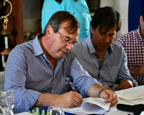 Falero signed several agreements with social institutions in Lavalleja