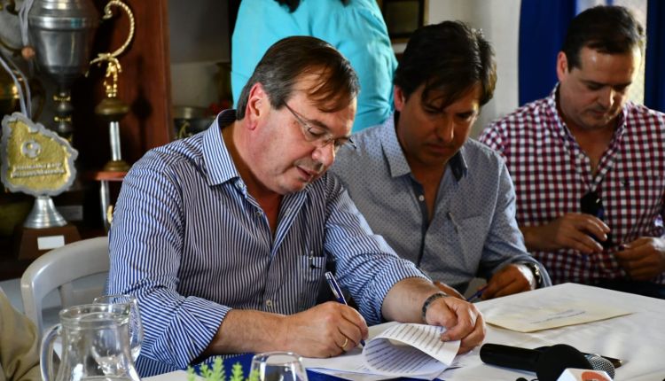 Falero signed several agreements with social institutions in Lavalleja