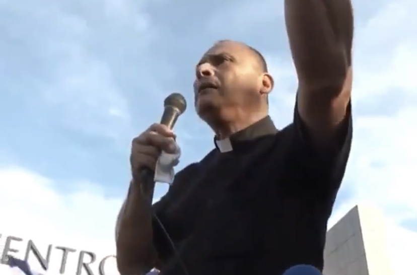 Father Enrique Martínez “kidnapped” in Managua