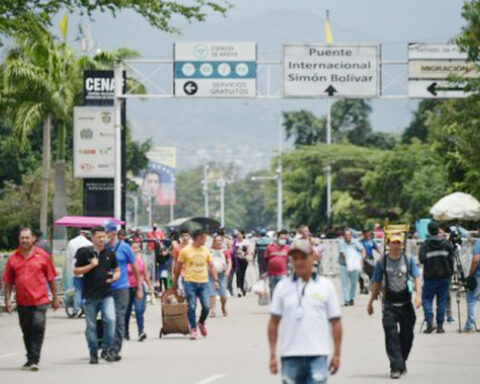 First Colombian-Venezuelan Parliamentary Meeting will be on 21-Oct