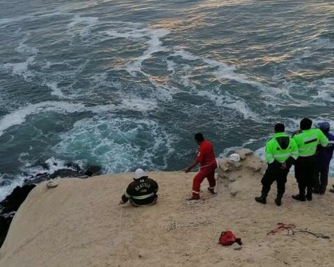 Fisherman dies in Arequipa, when his boat turns