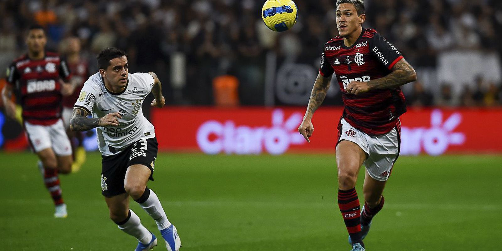 Flamengo and Corinthians seek Brazil Cup title at Maracanã