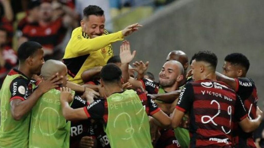 Flamengo beats Atlético Mineiro and closes the gap against Palmeiras