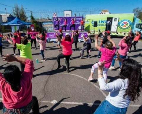 Florida promotes breast cancer prevention and detection campaign with a territorial focus