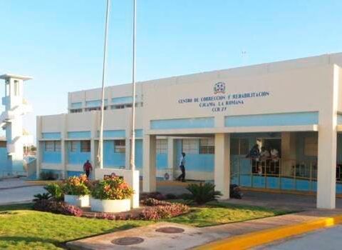 Cuatro reos heridos durante riña en La Romana