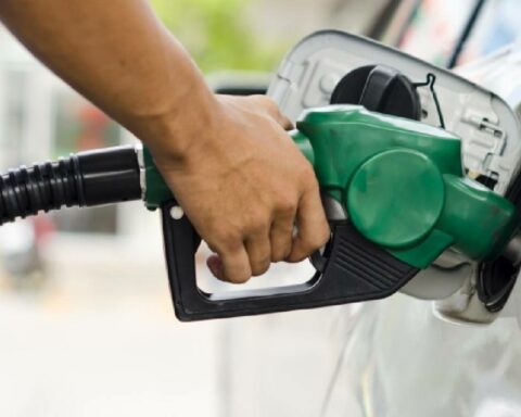 Get your pocket ready: from this Saturday the gallon of gasoline went up $200