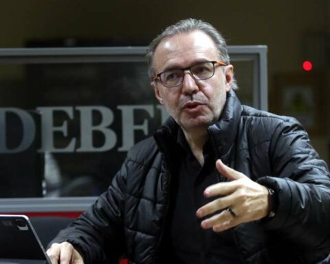 Government says that "a little more courage" is needed from certain authorities to install the dialogue in Santa Cruz