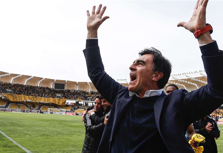 Gustavo Quinteros took Colo Colo champion after five years of drought of the 'Cacique' in Chile