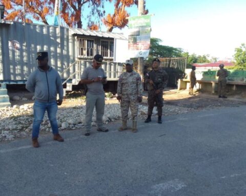 Dominican authorities reinforced surveillance to prevent Haitians from causing disturbances in Pedernales