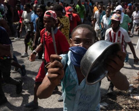 Haitianos preocupados por situación violencia en su país