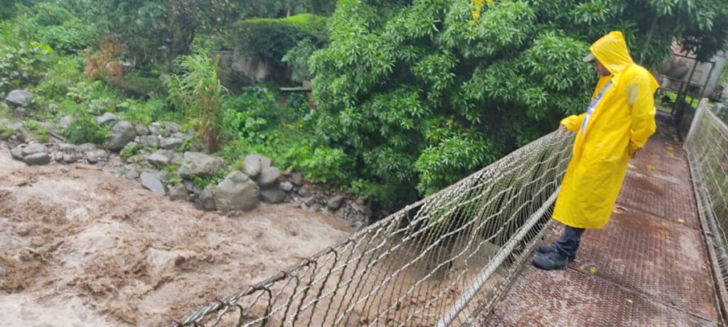 He died young while trying to cross a stream in Yaracuy