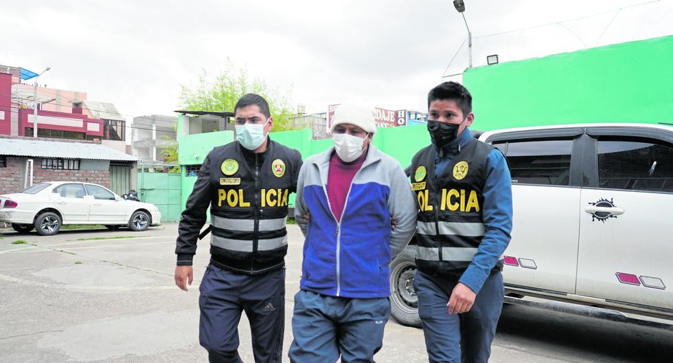 He escaped from the law for 21 years to avoid going to prison for sexual abuse, but he is captured in Huancayo