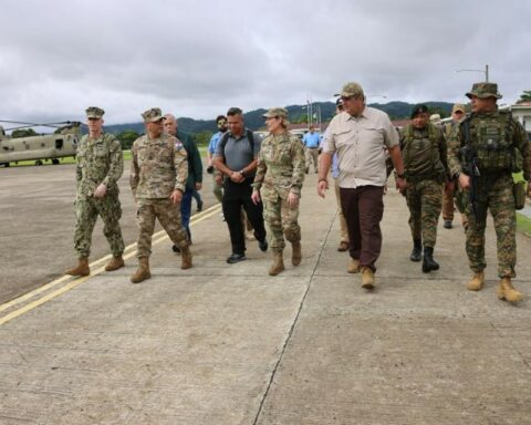 Head of the US Southern Command closed tour of Panama after visiting the Darién