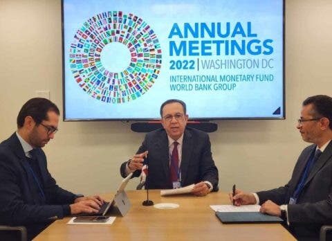 Héctor Valdez Albizu pide bancos centrales se enfoquen contra inflación