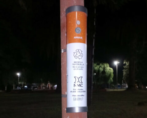 High school students from Palmira have a 2-year advantage over Senator Juan Sartori