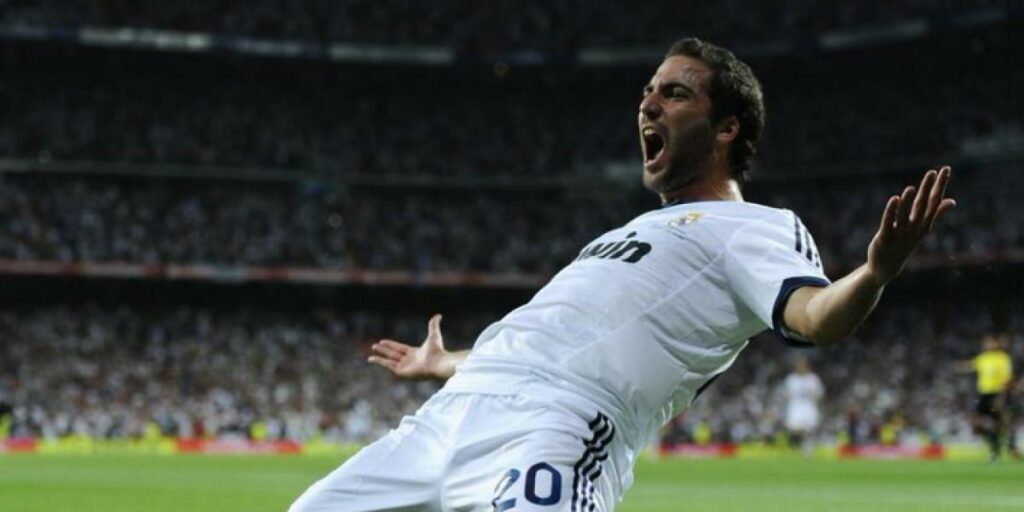 Higuaín, the 'killer' who challenged Cristiano and Benzema in Madrid