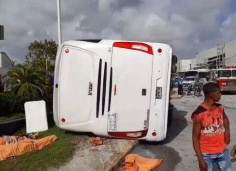 Hugo Beras anuncia proyecto ajustar transporte turístico