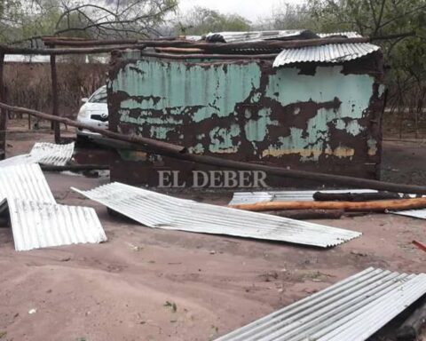 Hurricane winds, rain and hail cause disasters in Guarani communities in Lagunillas