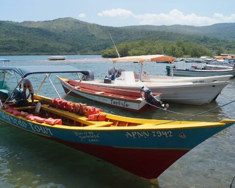 INEA lifts suspension of sailing in eight states, but maintains it in the west