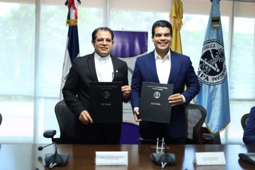 Inapa y PUCM firman acuerdo de colaboración