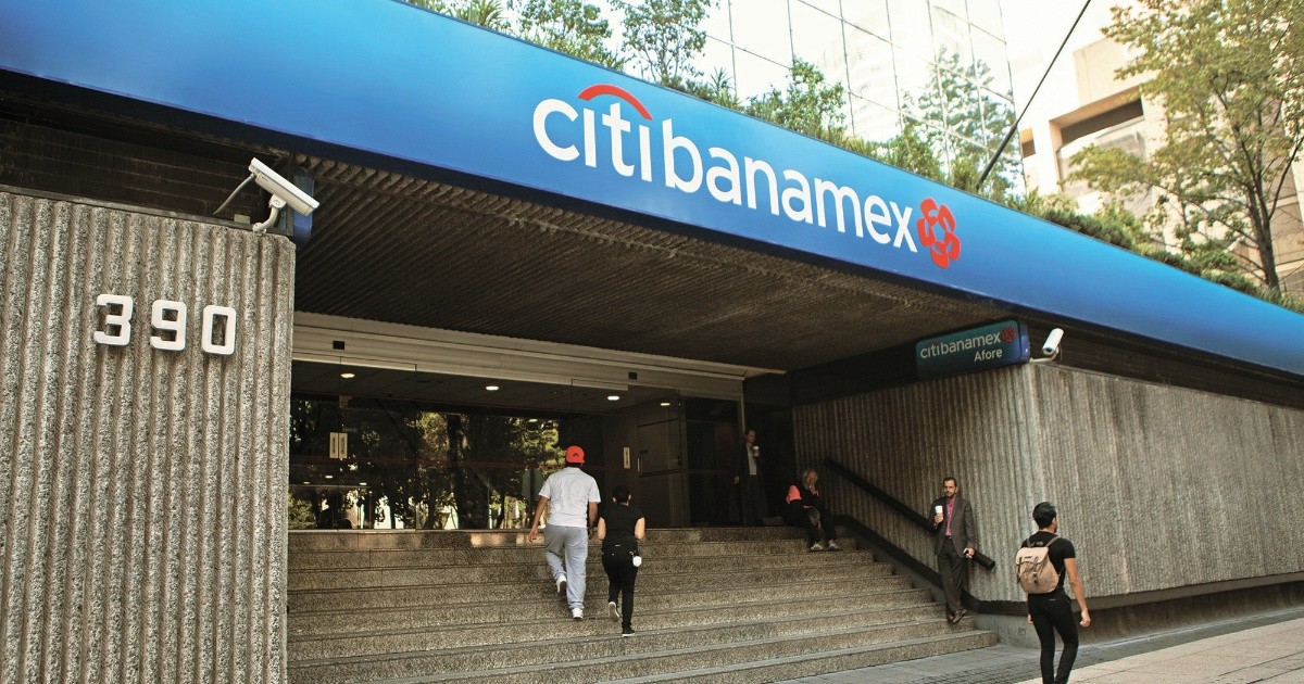 Inbursa, Mifel and Larrea, those who would continue to be interested in buying Banamex