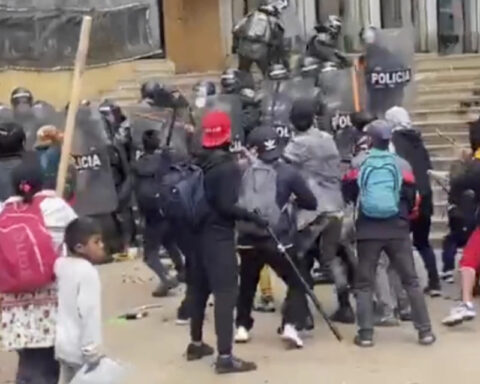 Indigenous protest in Bogotá left at least 24 injured