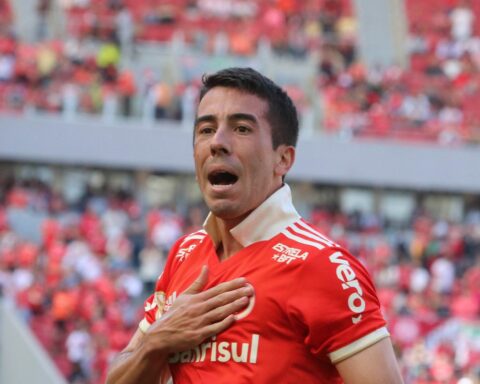 Inter beats Santos and regains second place in the Brasileirão