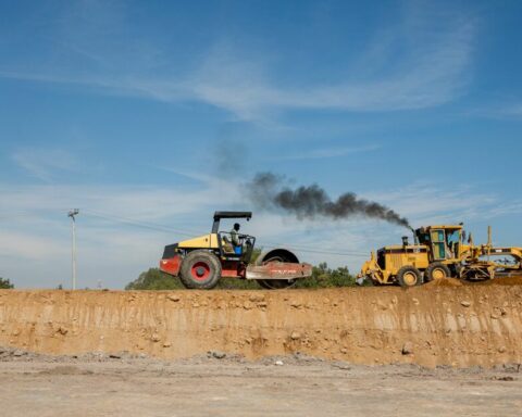 Investment in Mexico fell 1.4% at a monthly rate during July, Inegi