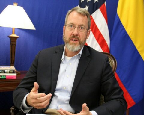 James Story traveled to Colombia to warn Venezuelans not to travel illegally to the US