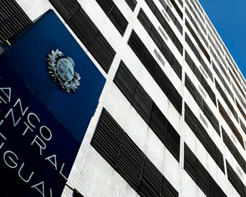 Japanese rating agency R&I raised Uruguay's rating to BBB+, with a stable outlook