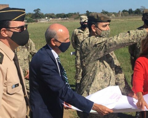 Javier García tried to stop the start of Cosse's political trial, and Domenech sees it as a "political circus"