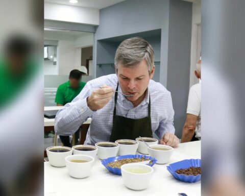 Kevin Sullivan recalls that the US buys more than 200 million dollars in coffee from Nicaragua